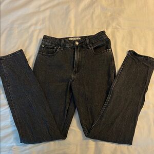 Abercrombie & Fitch Black Curve Love High Rise Mom Jeans